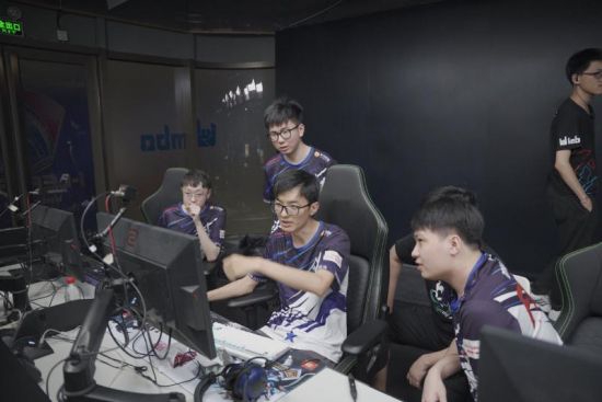 绝地求生周年庆典派对活动全攻略